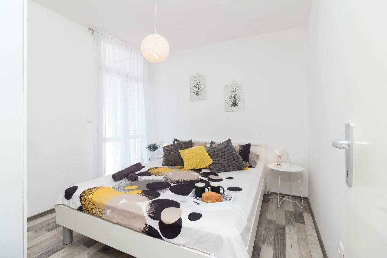 Apartman Roko Petrcane Exterior photo