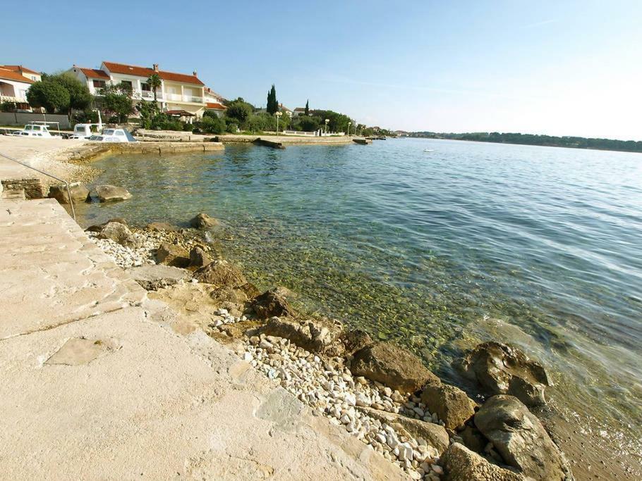 Apartman Roko Petrcane Exterior photo